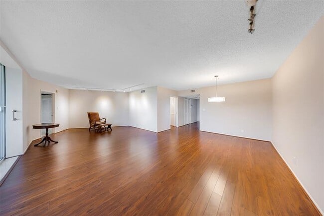 Building Photo - 805 Cypress Blvd