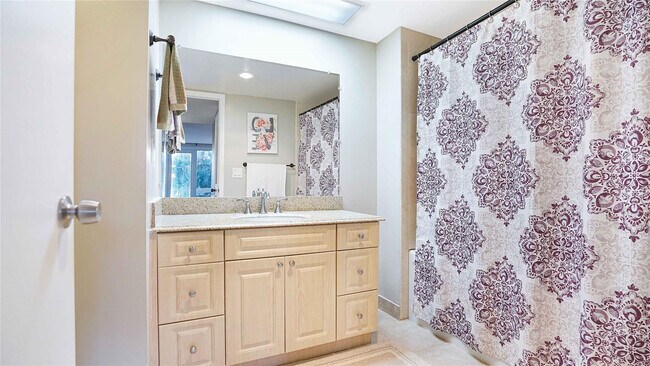 Building Photo - 4020 Galt Ocean Dr