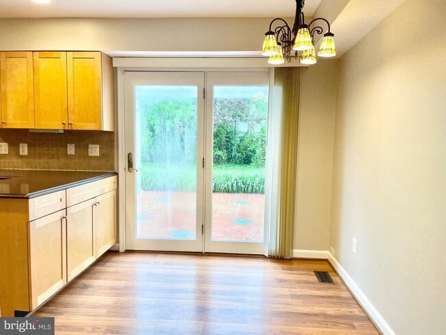 Building Photo - 13121 Memory Ln