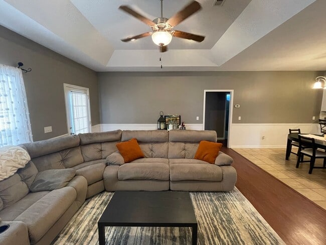 Building Photo - Wakefield Subdivision!  End Unit.