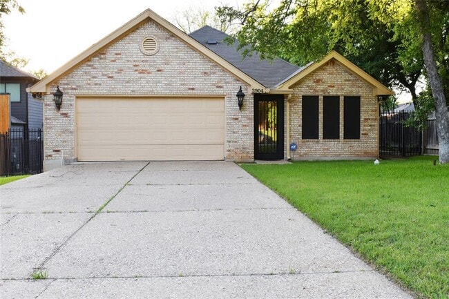 Building Photo - 2904 Allison Dr