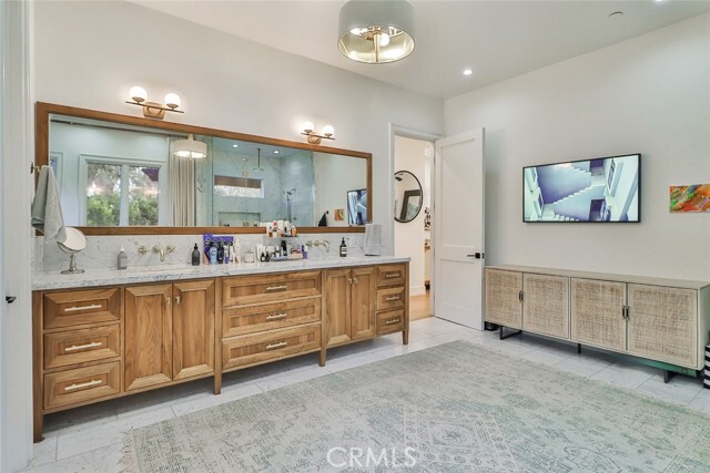 Building Photo - 5041 Palomar Dr