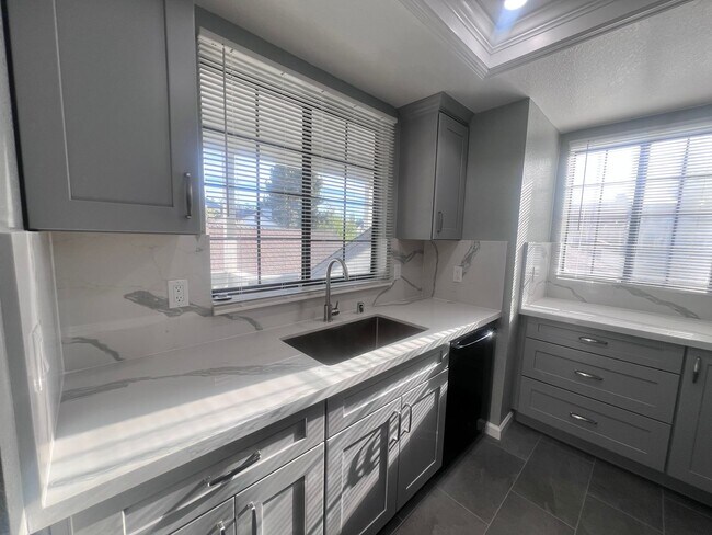 Building Photo - STUNNING 1BD/1BA CONDO IN FREMONT CA!!!!