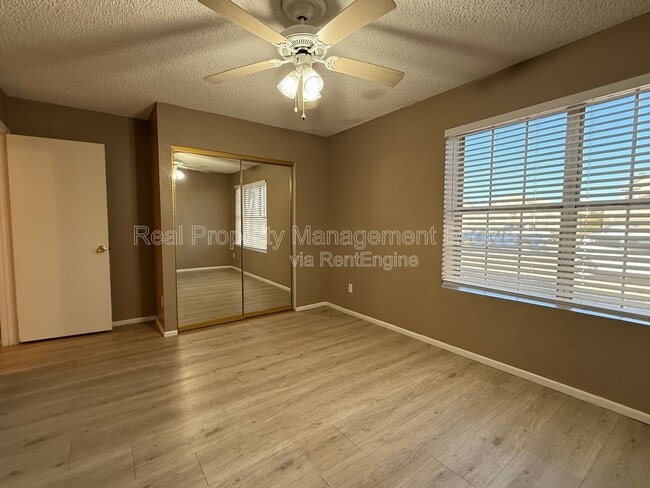 Building Photo - 8771 W Grovers Ave