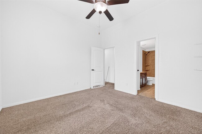 Building Photo - 7035 Belle Meadow Ln