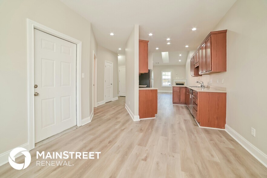 Building Photo - 7011 Echo Hill Way