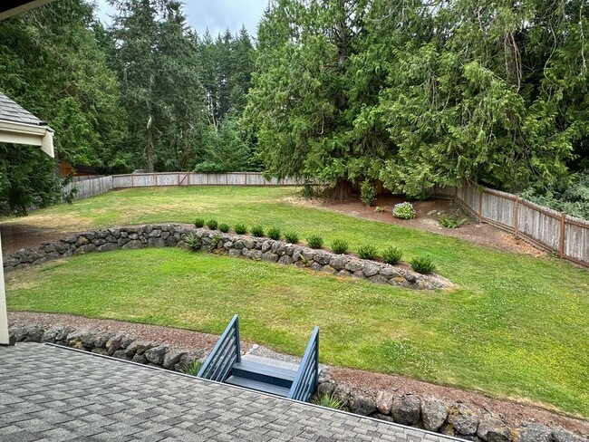 Building Photo - Stunning Bainbridge Island 4 bedroom home....available now!