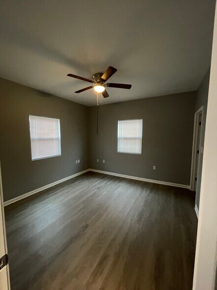 Building Photo - 1342 Berry Blvd