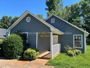 Building Photo - 132 Tuscany Ln