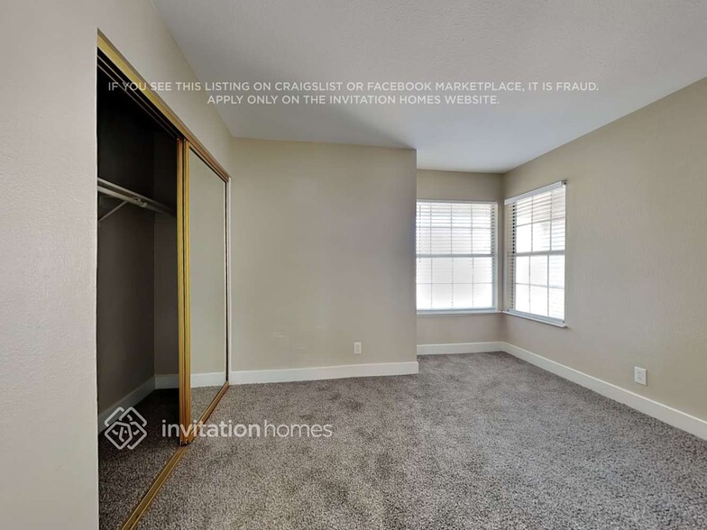 Building Photo - 1223 Little Sidnee Dr
