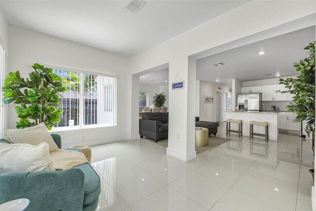 Building Photo - 1924 SW 20th St