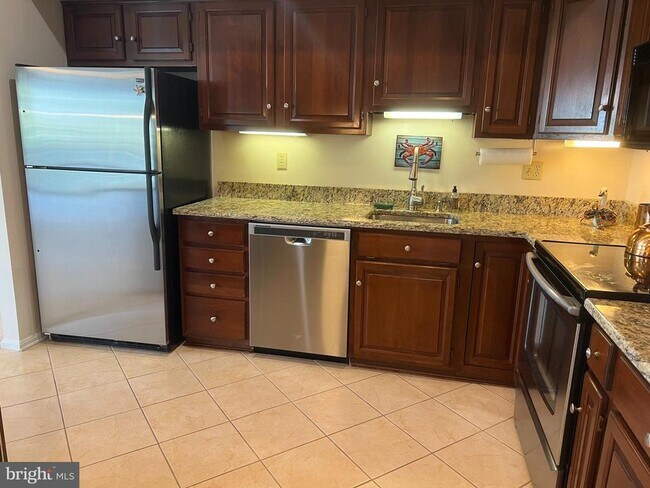 Building Photo - 110 Oyster Cove Dr