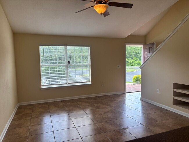 Building Photo - 4434 Gearhart Rd