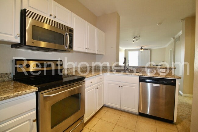 Building Photo - Mission Valley, 2186 Gill Village Wy #711,-All Appliances included! Central AC, Community Pool / ...