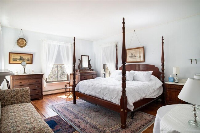 Building Photo - 138 Elm Dr