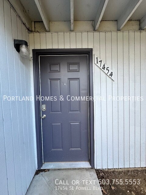 Building Photo - 17454 SE Powell Blvd