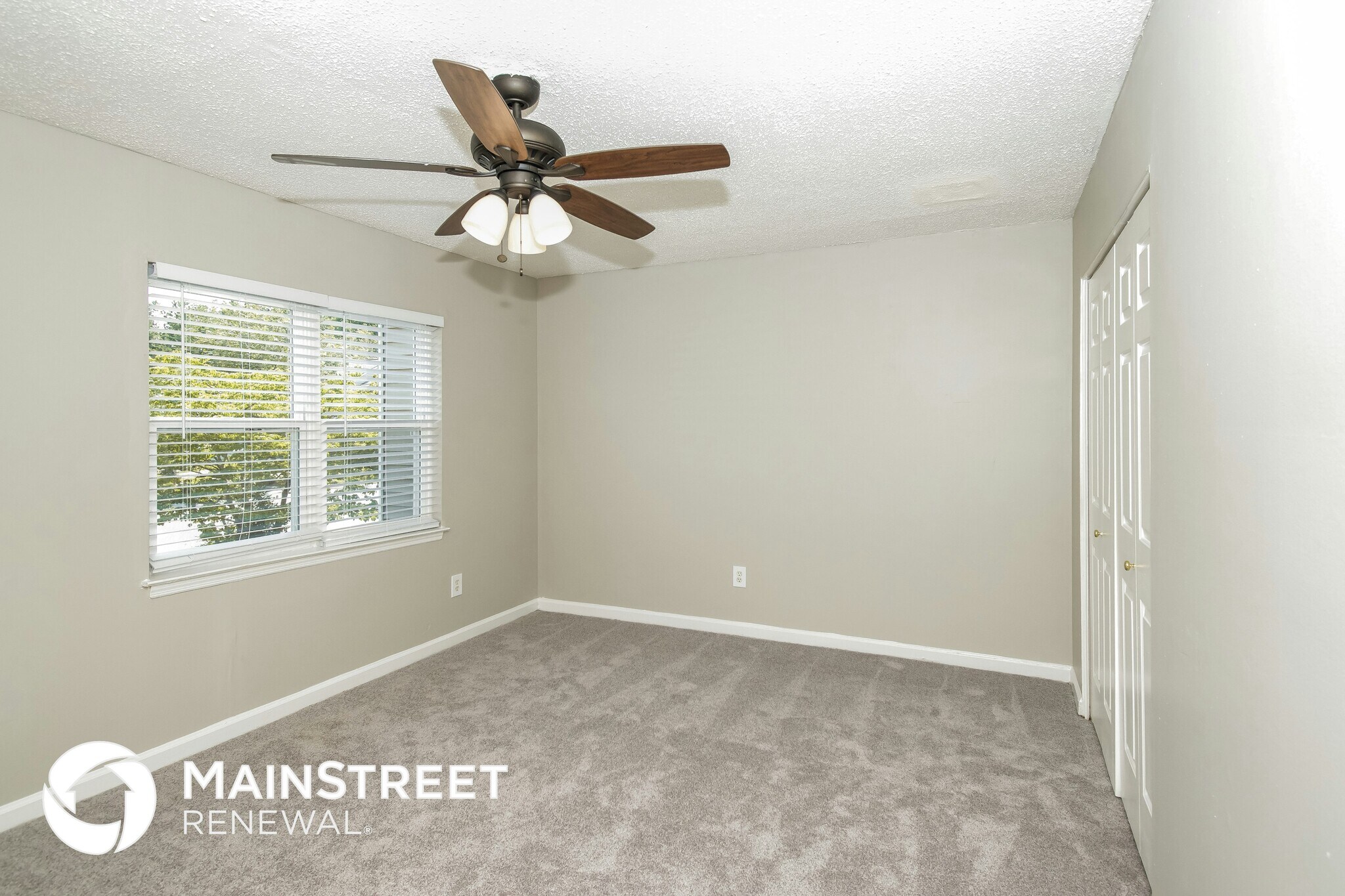 Building Photo - 304 Flagstone Way