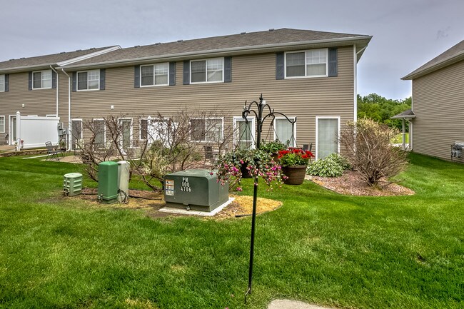 Building Photo - 1745 N 175th Ct