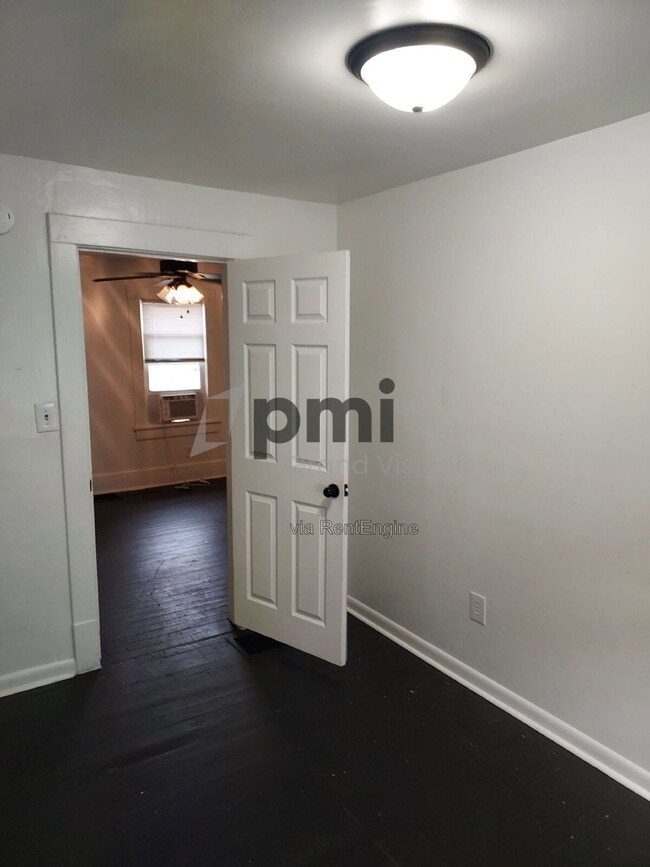 Building Photo - 1154 E Harrison Ave