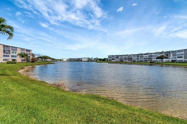 Building Photo - 4049 Wolverton C