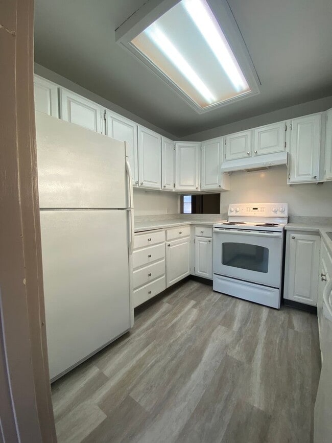 Building Photo - Charming Mt. Tabor Home with Loft & Baseme...