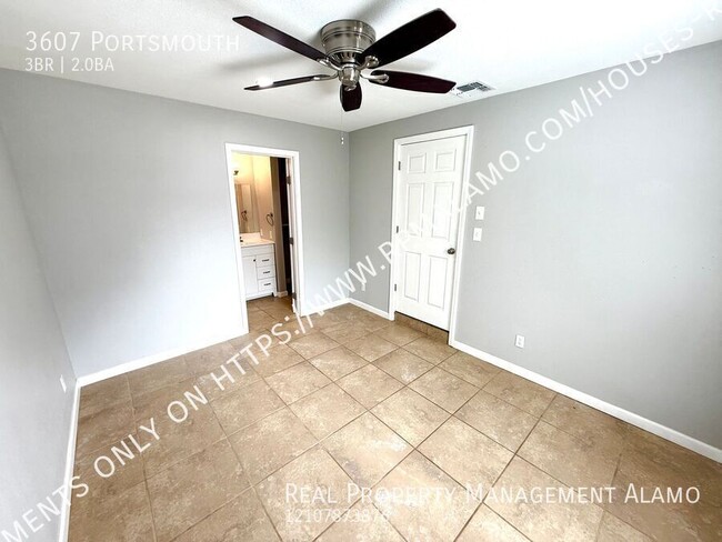 Building Photo - AVAILABLE NOW! 3 Bedroom / 2 Bath Home Nea...