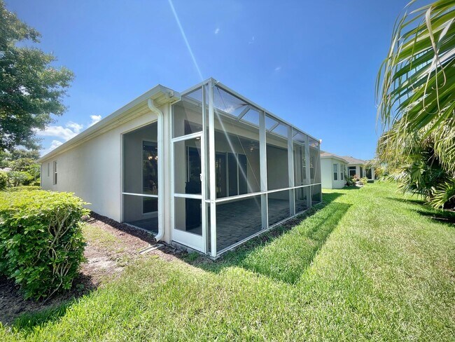 Building Photo - 3+ Bedroom quality built home in desirable...