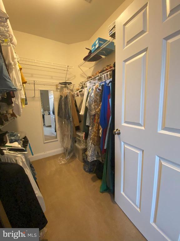 Building Photo - 303 Admirals Way