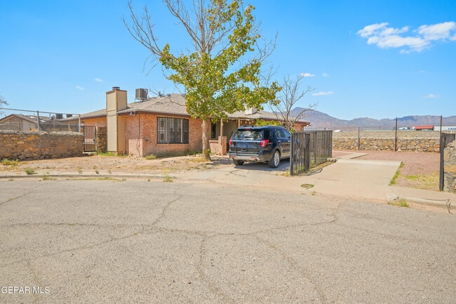 Building Photo - 10207 Angel Falls Pl