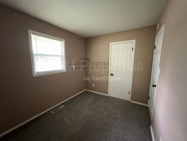 Building Photo - 5104 Wea Dr