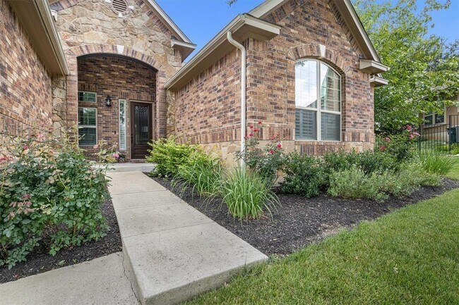 Building Photo - 5025 Pyrenees Pass