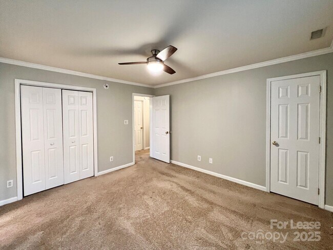 Building Photo - 7014 Elm Hill Ct