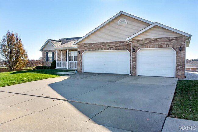 Building Photo - 1031 Buran Dr