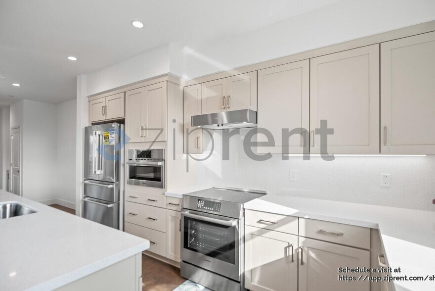 Building Photo - 3102 Seashell Ter