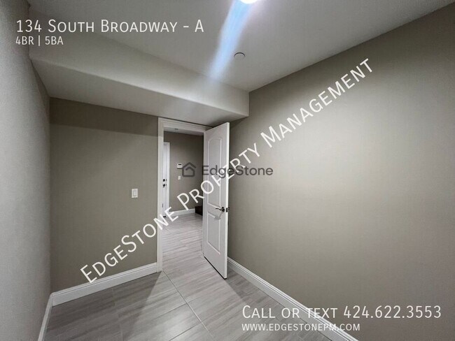 Building Photo - 134 S Broadway