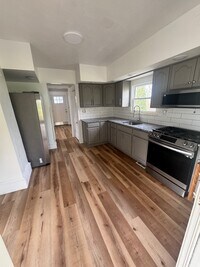 Building Photo - 5017 Highland Park Ave