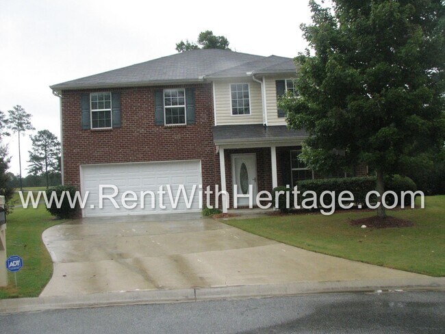 Primary Photo - Gorgeous Brick Home with Golf Course / Lak...