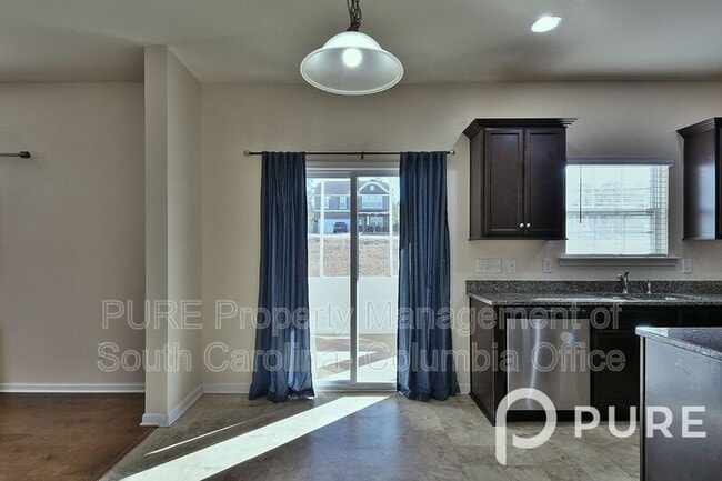 Building Photo - 161 Crimson Queen Dr