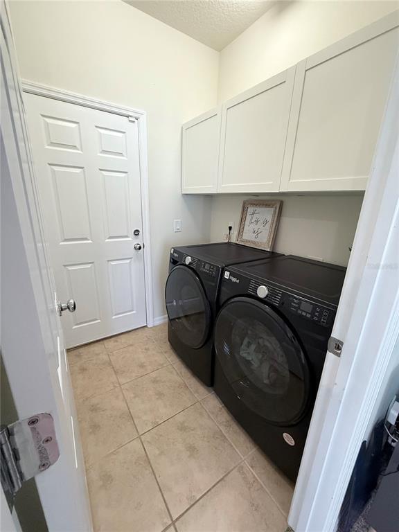 Building Photo - 1825 Cayman Cove Cir