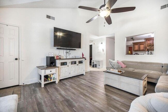 Building Photo - 130 Wrights Mill Cir