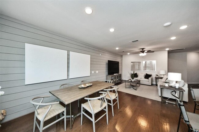 Building Photo - 1707 Summerlyn Ter Dr