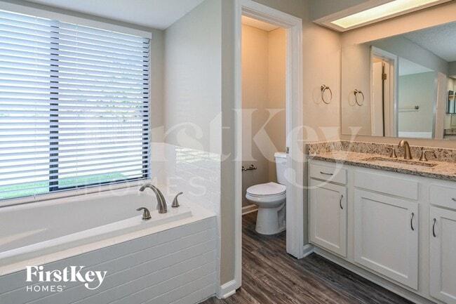 Building Photo - 14122 Crystal Cove Dr