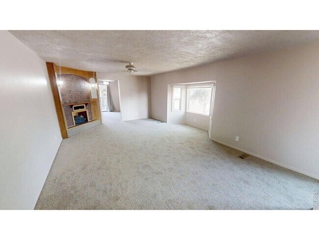 Building Photo - Single Family Home For Rent