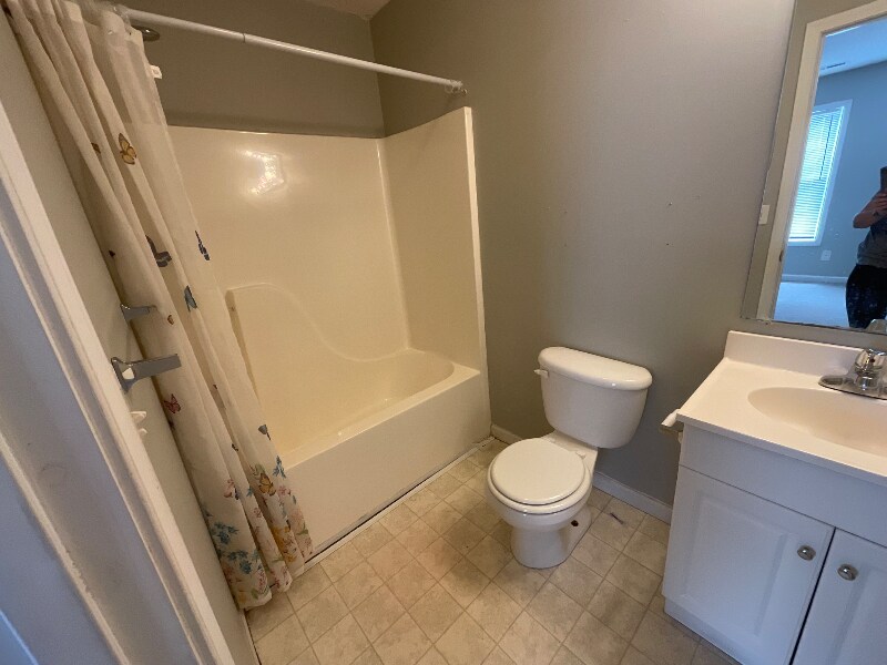 Building Photo - 45 Tulip Grove Cir