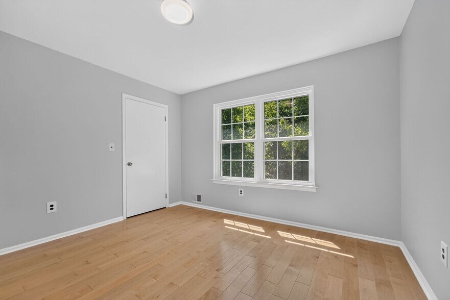 Building Photo - 36 Azalea Ct