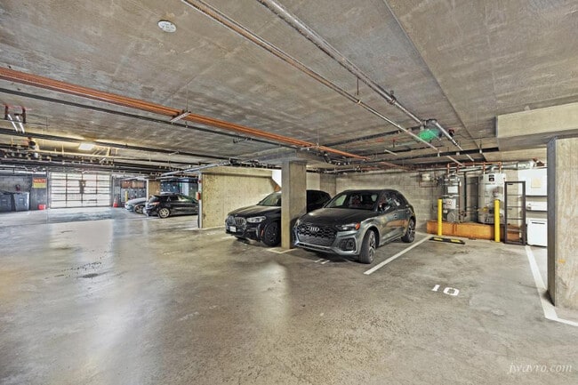 Building Photo - 68 Harriet St