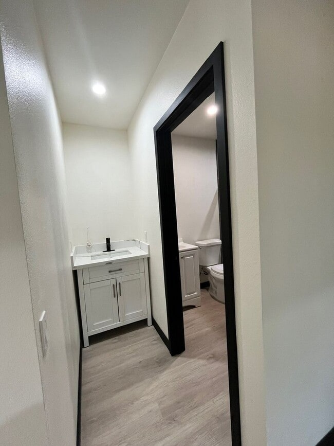 Building Photo - Beatiful and spacious Rental in Montebello for Lease