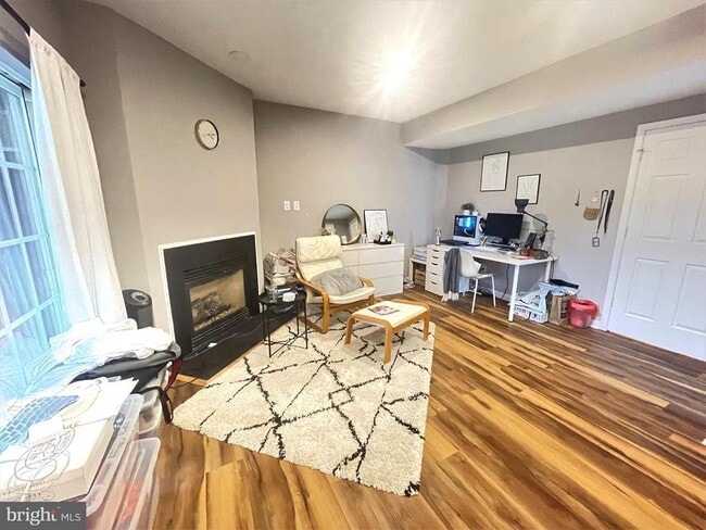 Building Photo - 4513 Monmouth St