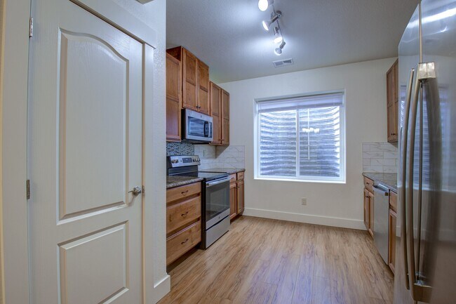 Building Photo - 7401 Turnbull Ct