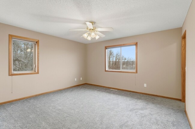 Building Photo - 1778 Klondike Dr NE